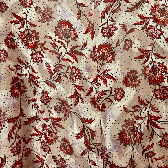 Pretty silky print blouse - Picture 4 of 8